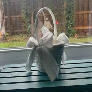 Flower girl basket